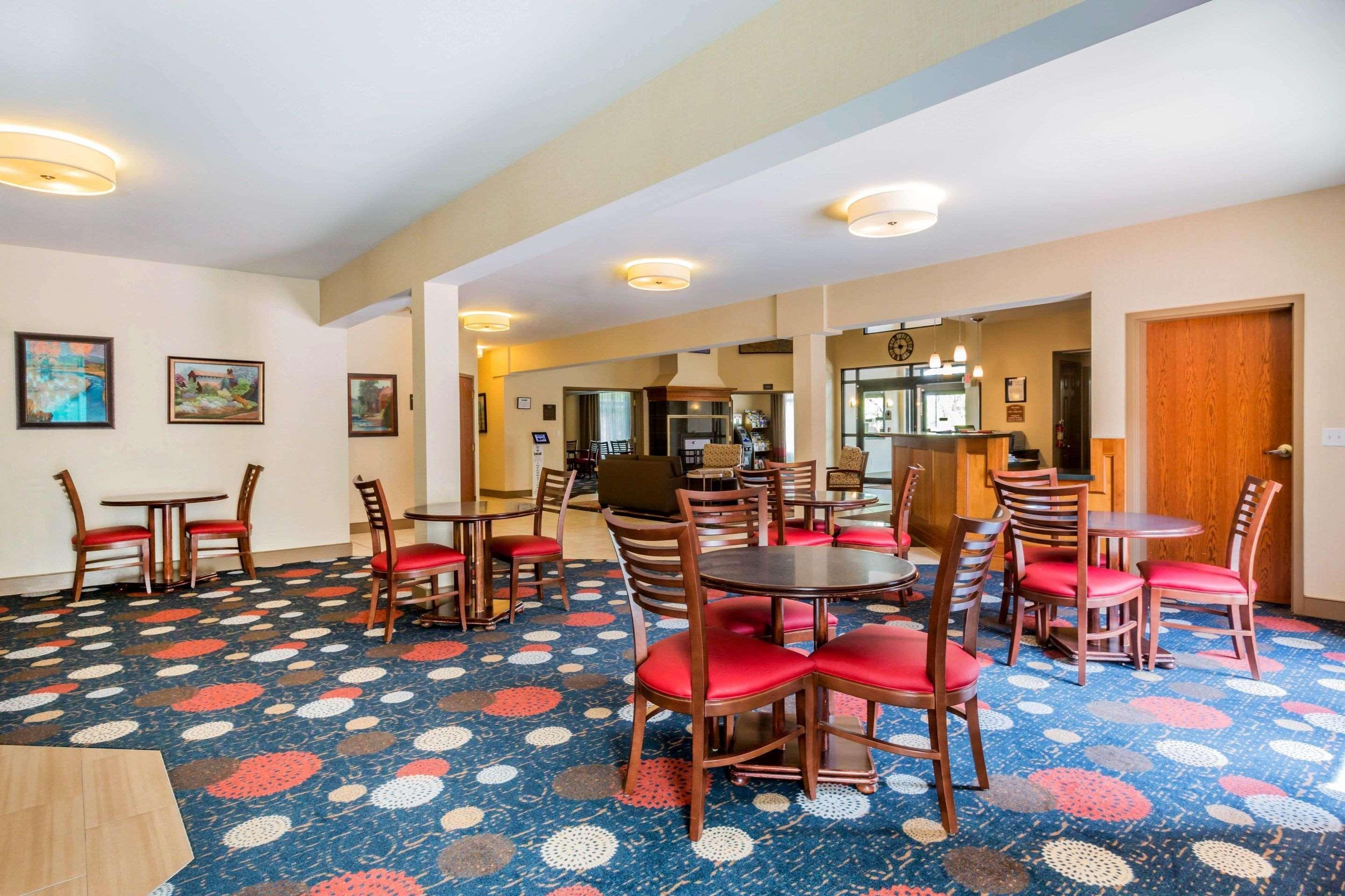 Hotel Comfort & Burlington