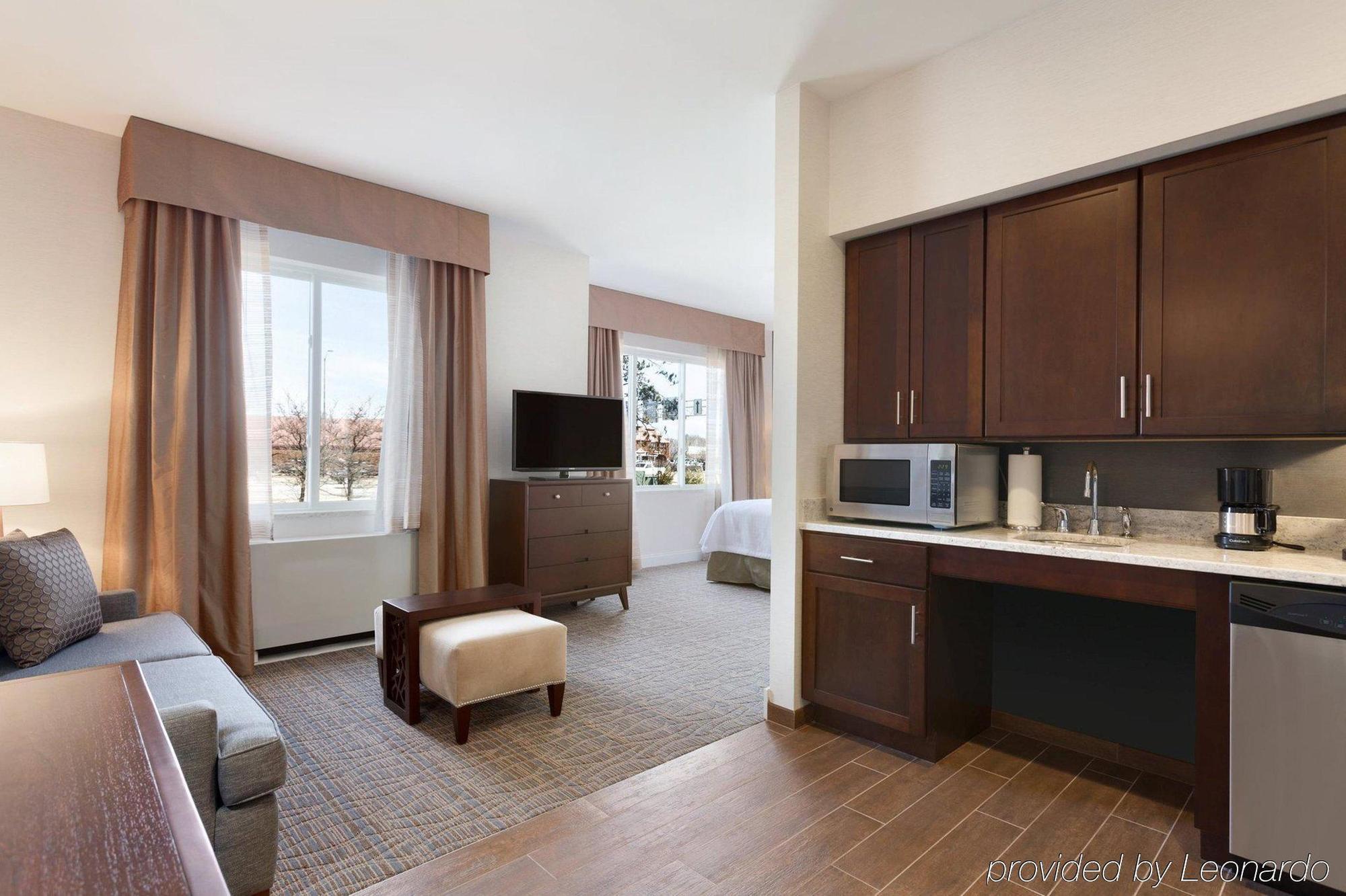 Comfort & Hotel Burlington