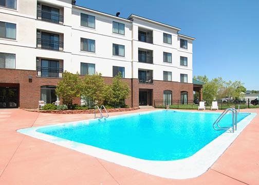Comfort & Hotel Burlington